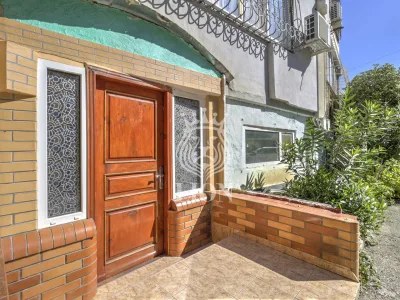 Коммерческая 45 м², Партенит — миниатюра 4