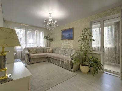 1-к квартира 36 м² 3/5 эт., Ялтинская — миниатюра 18