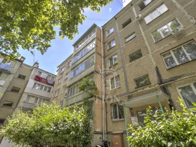 1-к квартира 36 м² 3/5 эт., Ялтинская — миниатюра 25