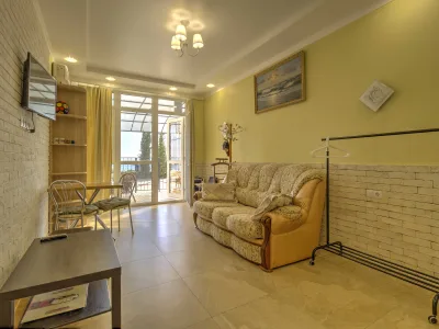 1-к апартаменты 50 м² 1/3 эт., пер. Курортный — миниатюра 3